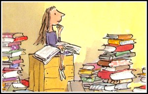 little-girl-reading-book ADJ